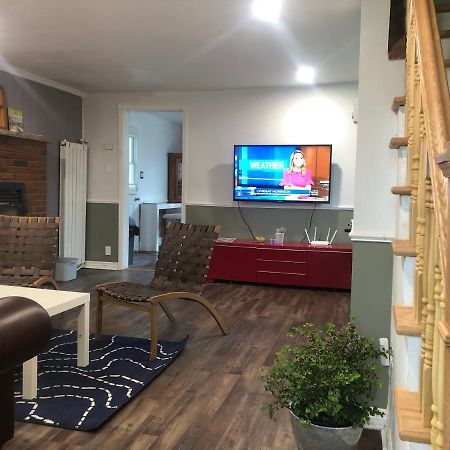 Entire Detached 3-Bedrooms Cute Home In Cornwall Area Eksteriør bilde