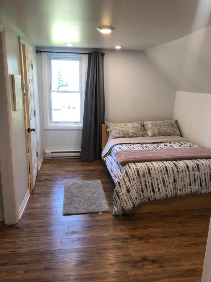 Entire Detached 3-Bedrooms Cute Home In Cornwall Area Eksteriør bilde